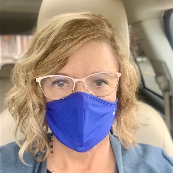 Meet your Posher, Shari - Picture 2 of 2